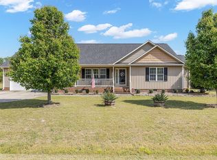 59 Long Grass Dr, Smithfield, NC 27577