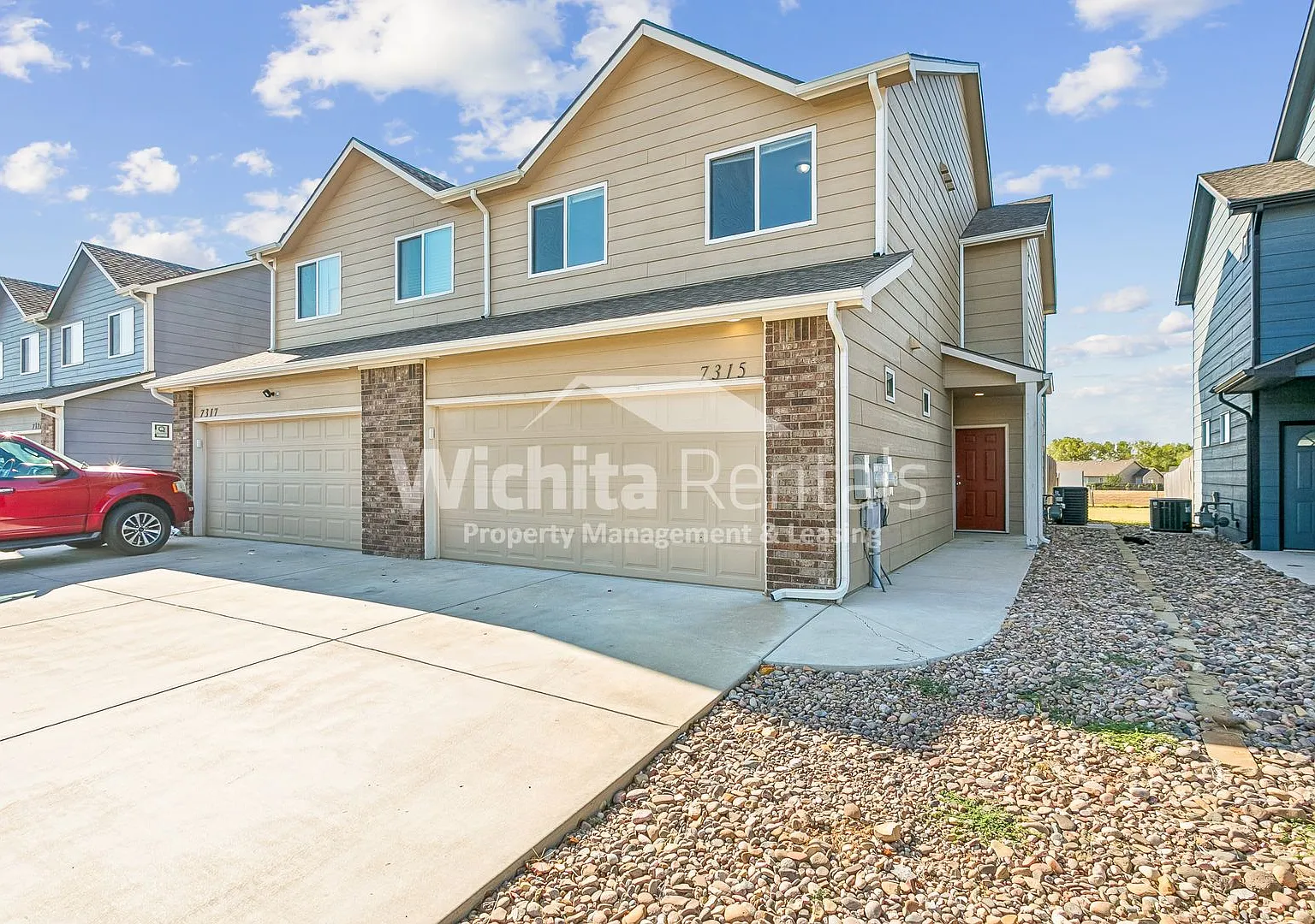 Newer 4 bedroom 2.5 bath duplex - NE Wichita — Photo 1