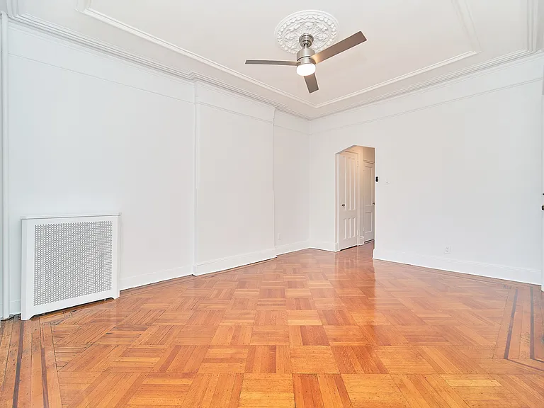 1 Cambridge Pl #3E — Photo 9