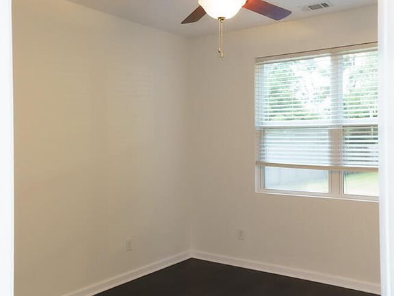 5th image of 42 Cedar Creek Circle