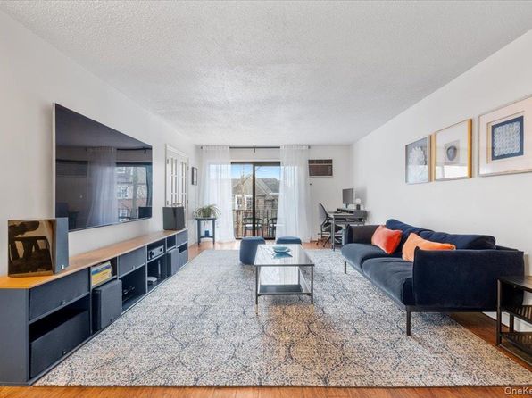 555 Central Park Ave APT 109