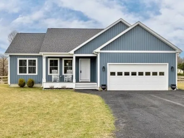 21 Dubuque Drive, Grand Isle, VT 05458