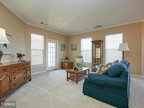 3rd image of 815 Branch Dr APT 306