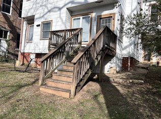 908 W Beverley St APT 4, Staunton, VA 24401
