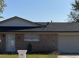7113 SW Cherokee Cir, Lawton, OK 73505