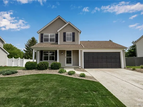 5 Bentley Cir, Lancaster, NY 14086