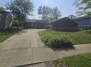 16731 Leclaire Ave, Oak Forest, IL 60452