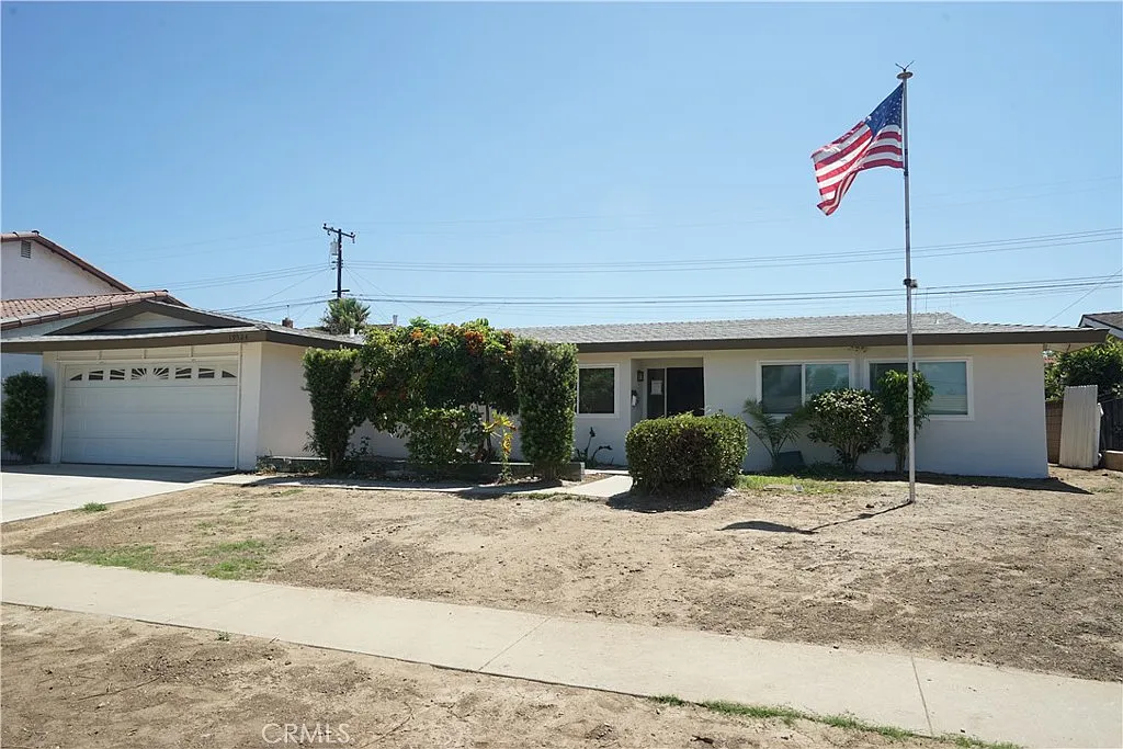 4 bed, 1703 sqft, $3,800 — Photo 1