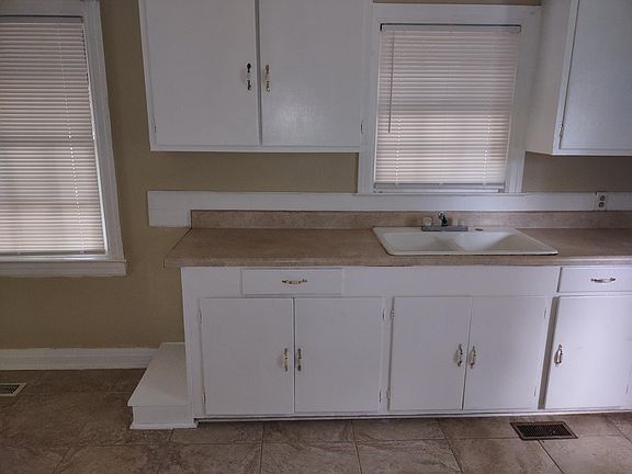 Kitchen cabinets
