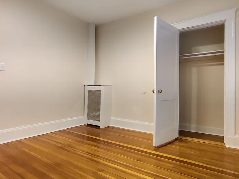 15 Barrows St #1 — Photo 9