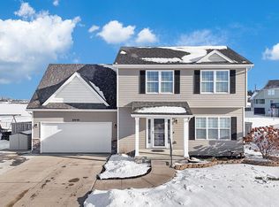 2410 White Oak Ln, Granger, IA 50109