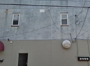 643 N 36th St FLOOR 3, Philadelphia, PA 19104