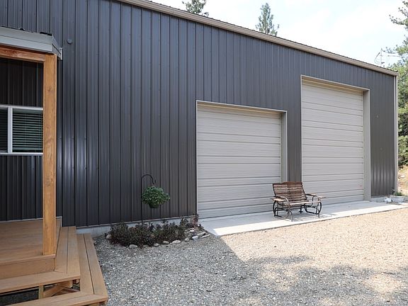 3rd image of 6 White Water Ln