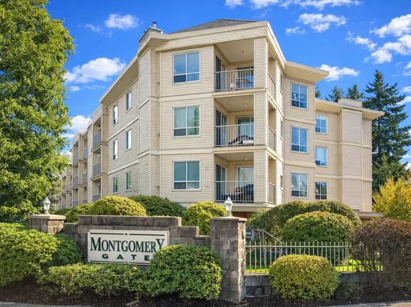 5450 208th St #207, Langley, BC V3A 2J9