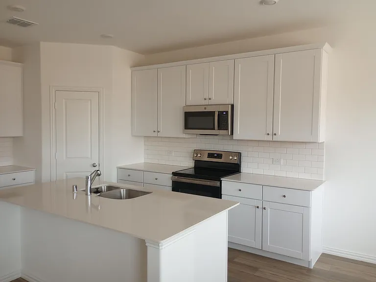 5119 Winterberry Dr — Photo 10