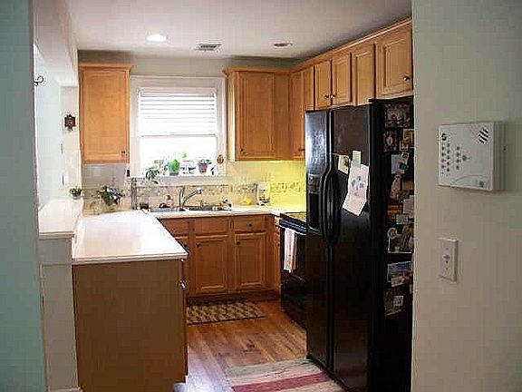 5th image of 974 Greenwood Ave NE #7