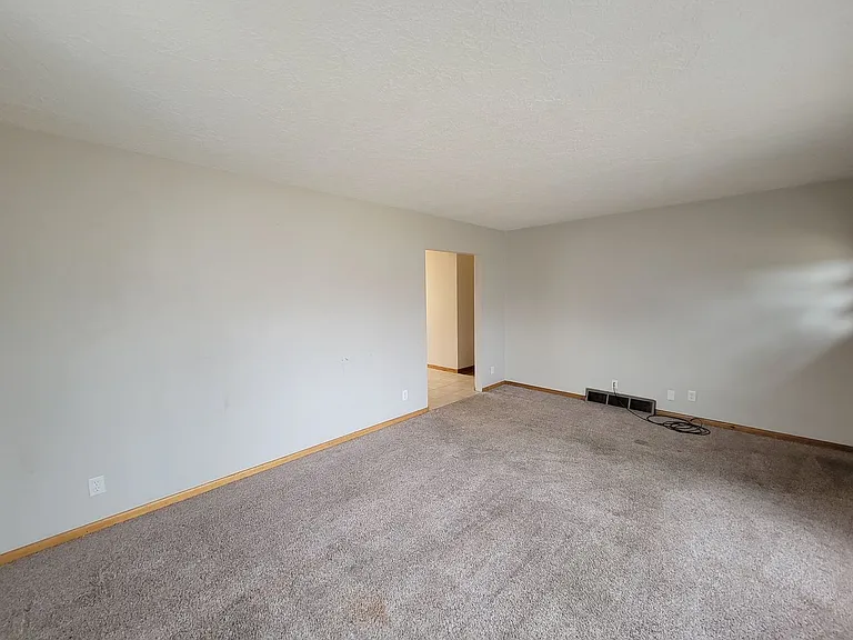 2023 Valley Park Dr — Photo 16