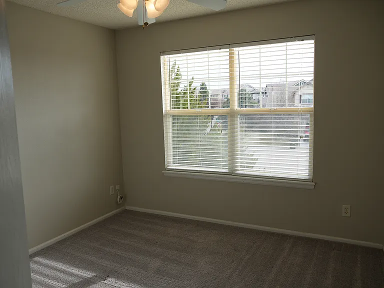 9268 Longstone Ct — Photo 36
