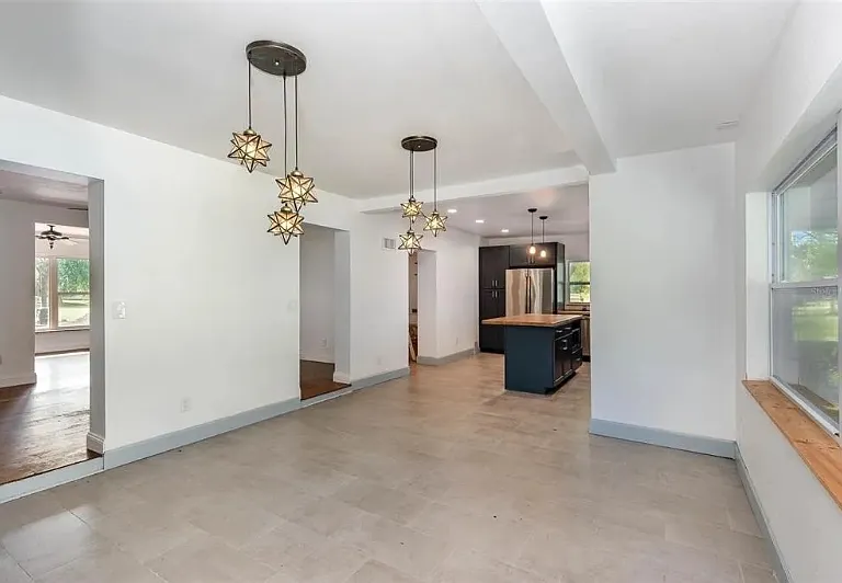 2821 Drake Dr — Photo 8