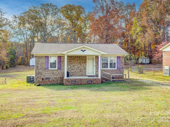 410 E Taylor St, Landis, NC 28088