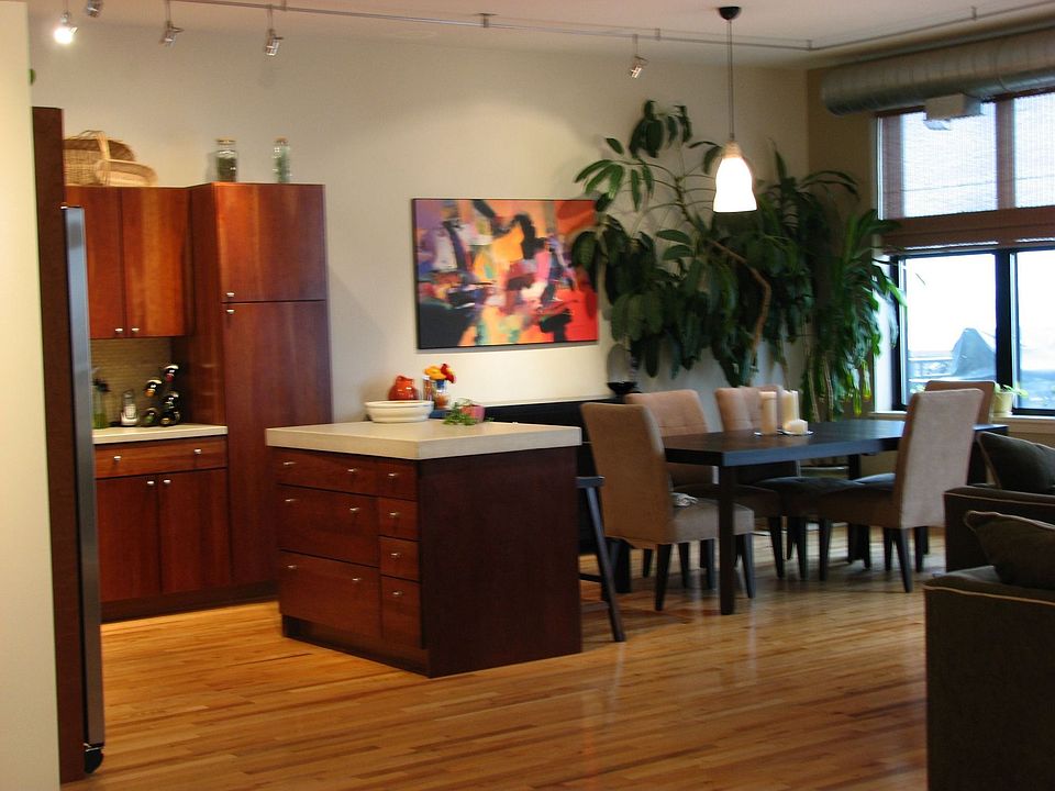 1st image of 1635 W Belmont Ave APT 709