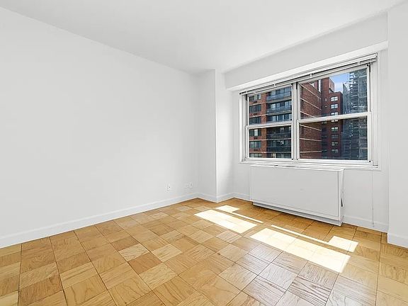 4th image of 1520 York Ave APT 11C