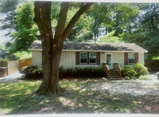 104 Quail Rd, Yorktown, VA 23692