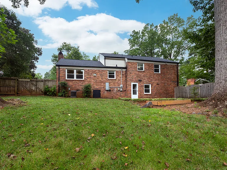 5839 Wedgewood Dr — Photo 23