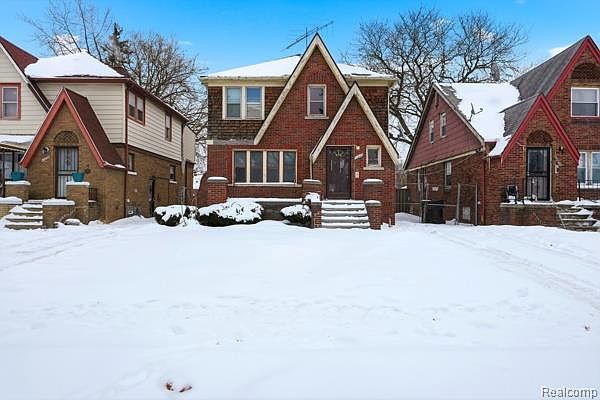 1st image of 17224 Runyon St