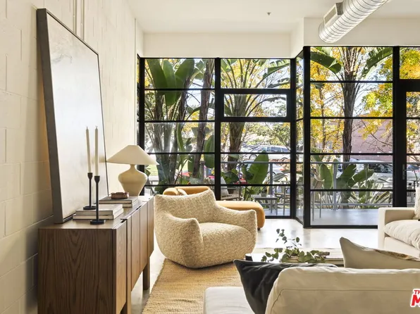 1534 17th St Unit 102, Santa Monica, CA 90404