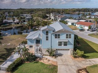 5040 Waterside Dr, Port Richey, FL 34668