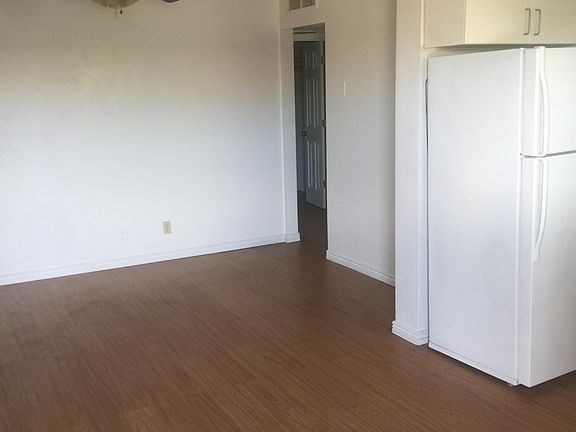 3rd image of 770 N Dodge Blvd APT 29