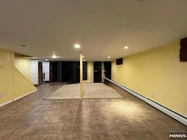 193 W Midland Ave — Photo 17