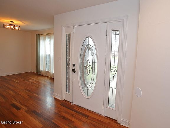5th image of 8004 Village Gate Ct
