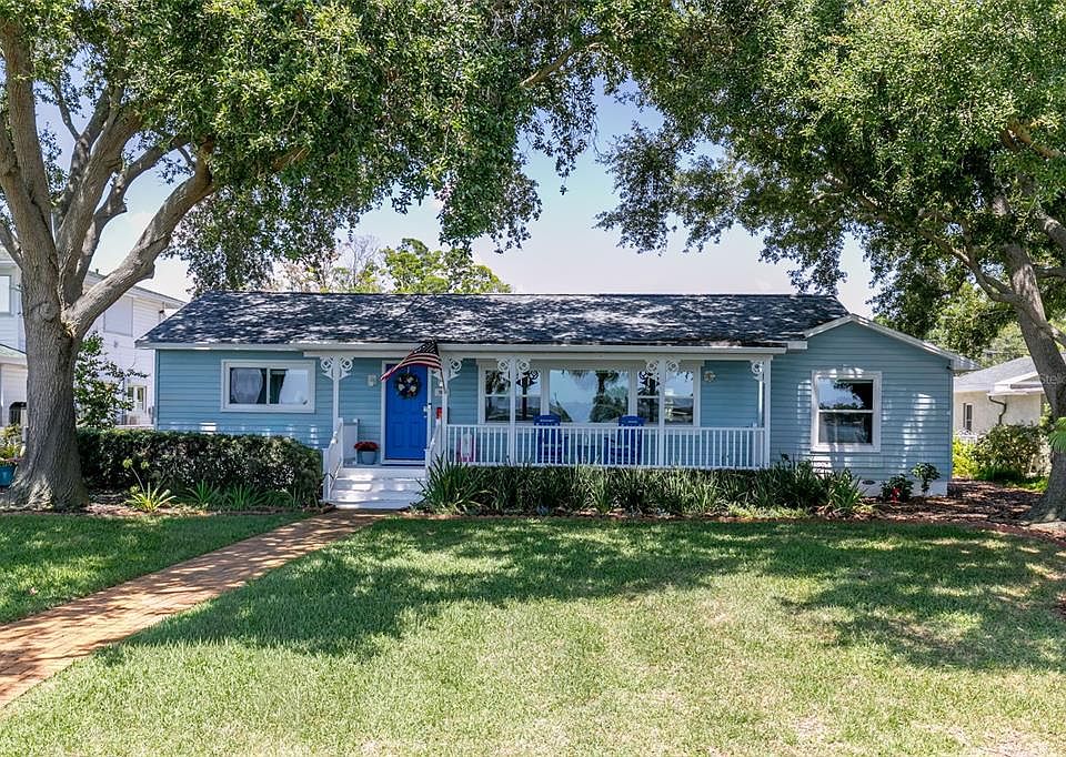 1st image of 110 SUNSET DRIVE S