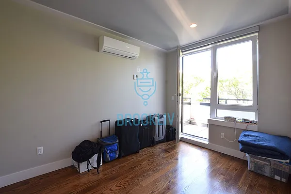 Rented by null | media 9