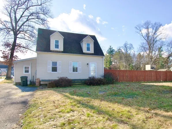 51 White Oak Rd, Springfield, MA 01128