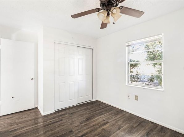 tampa-florida-2067997220 picture