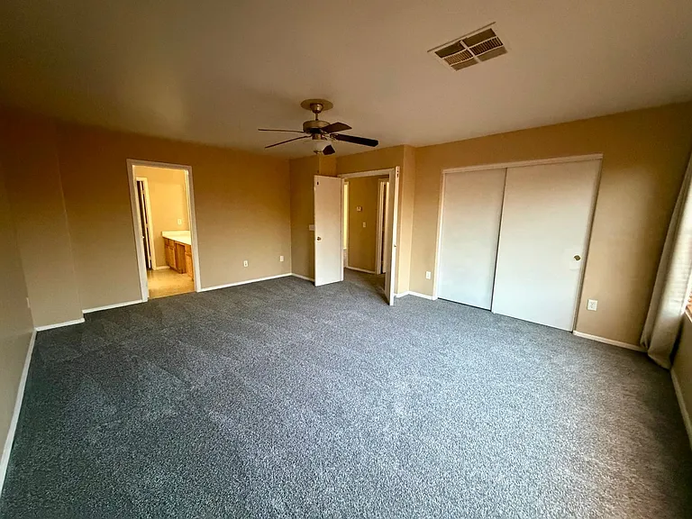 7205 S 39th Dr — Photo 21