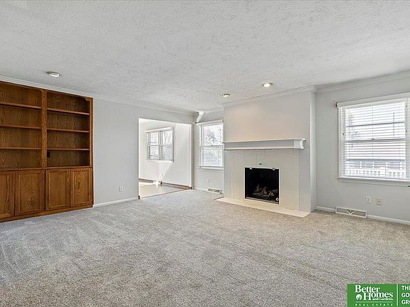 3rd image of 4815 N 113th St