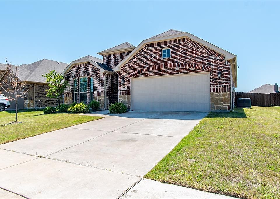 1st image of 315 Blanco Dr