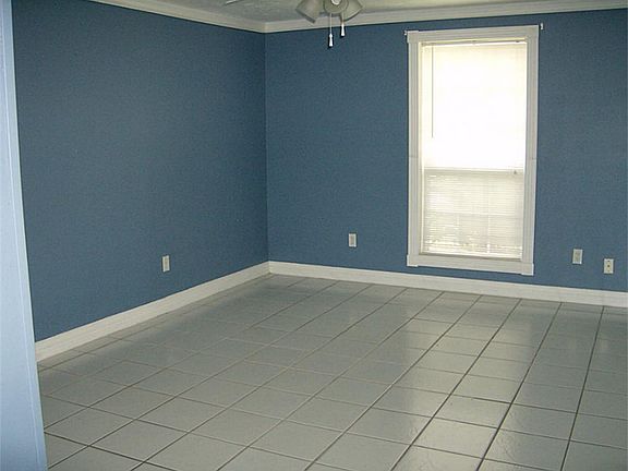 5th image of 5815 Farwell Dr #5815
