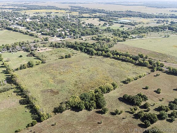 3rd image of 17013 Old Highway Rd