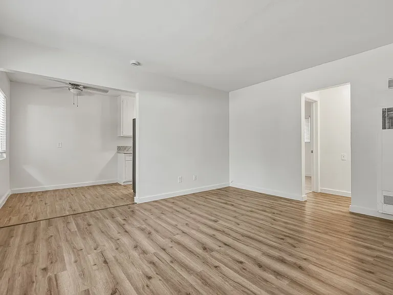 2424 24305 India Street 2429 2435.5 Kettner Blvd — Photo 2