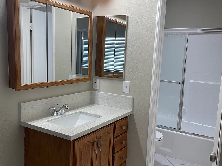 9505 Arlington Ave — Photo 18