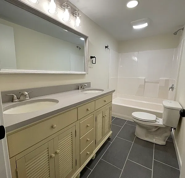 1317-19-n-franklin-st-basement-unit-15