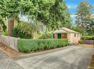 8848 Wallingford Ave N, Seattle, WA 98103