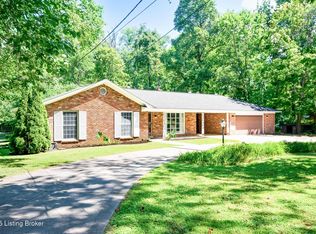 9611 Fairground Rd, Louisville, KY 40299