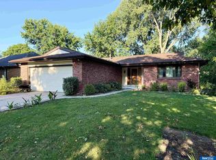 5321 S 67th St, Lincoln, NE 68516