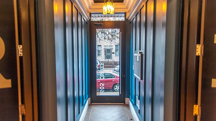 Rented by Nooklyn NYC LLC | media 24